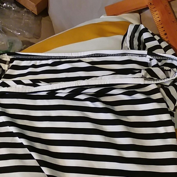 Striped Blouse - Picture 4 of 4